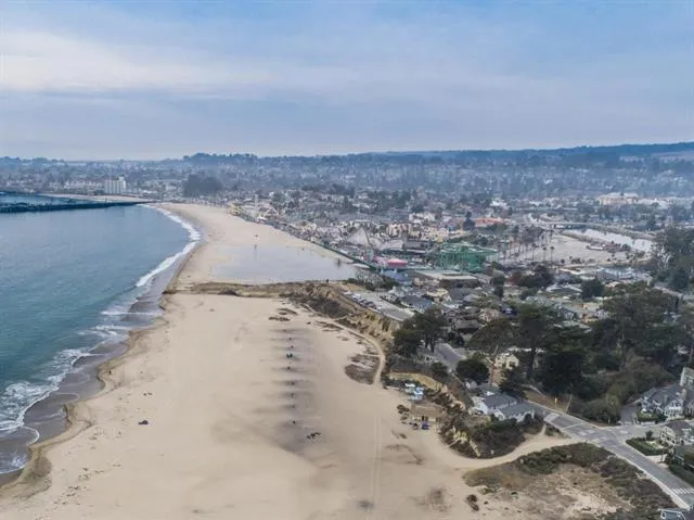 122 2nd Avenue Santa Cruz, CA 95062