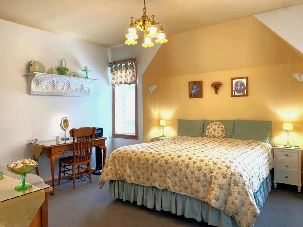 122 2nd Avenue Santa Cruz, CA 95062