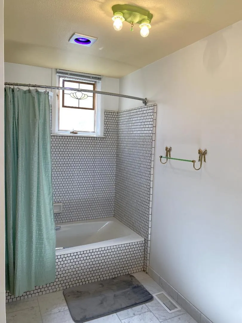 122 2nd Avenue Santa Cruz, CA 95062