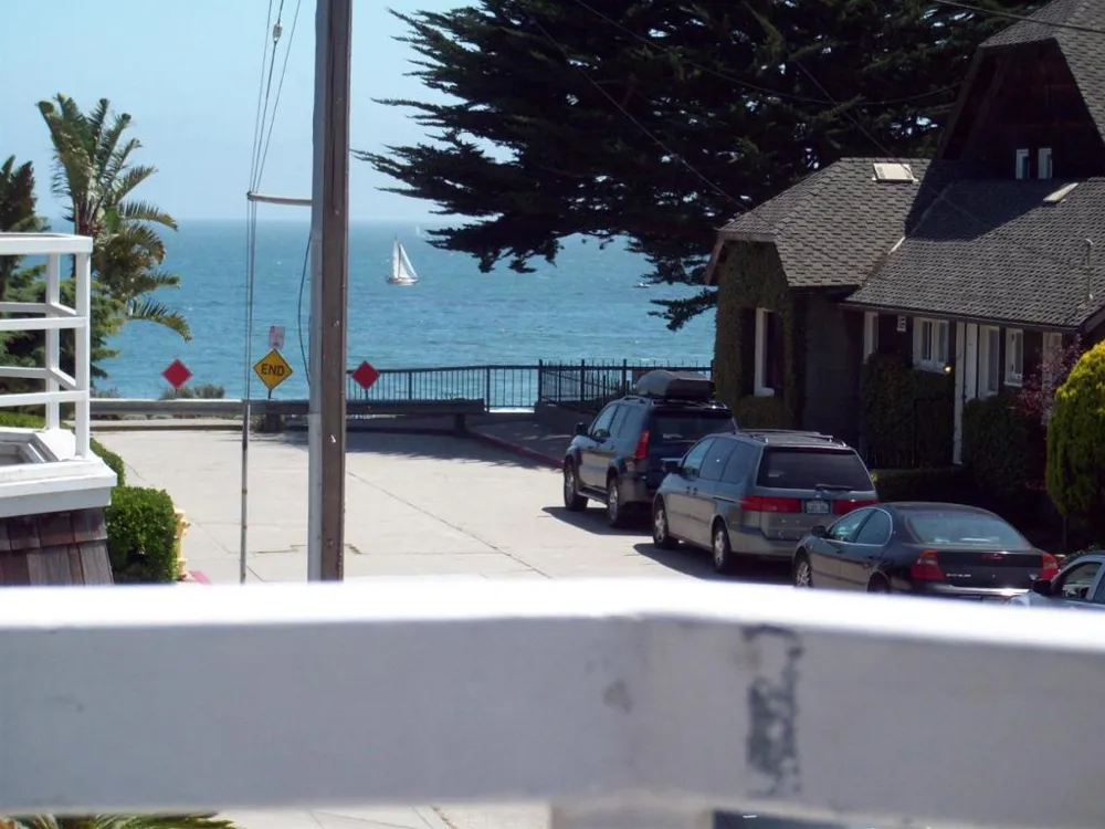122 2nd Avenue Santa Cruz, CA 95062