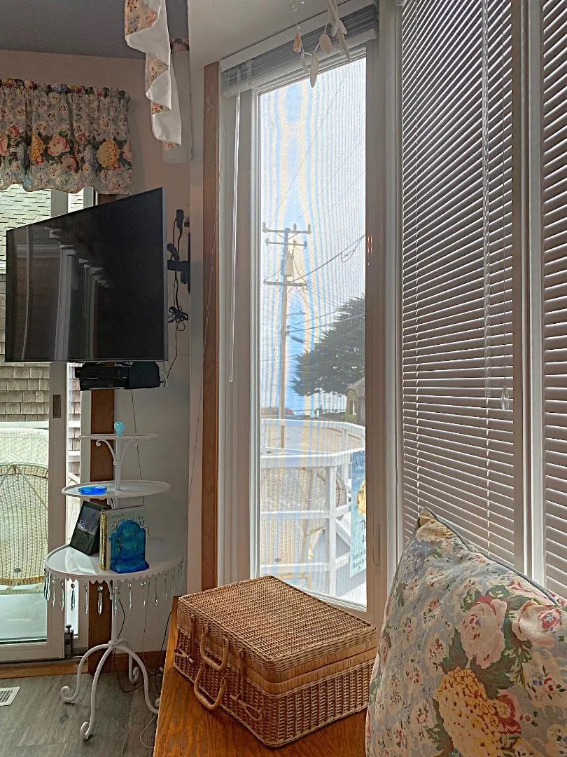 122 2nd Avenue Santa Cruz, CA 95062