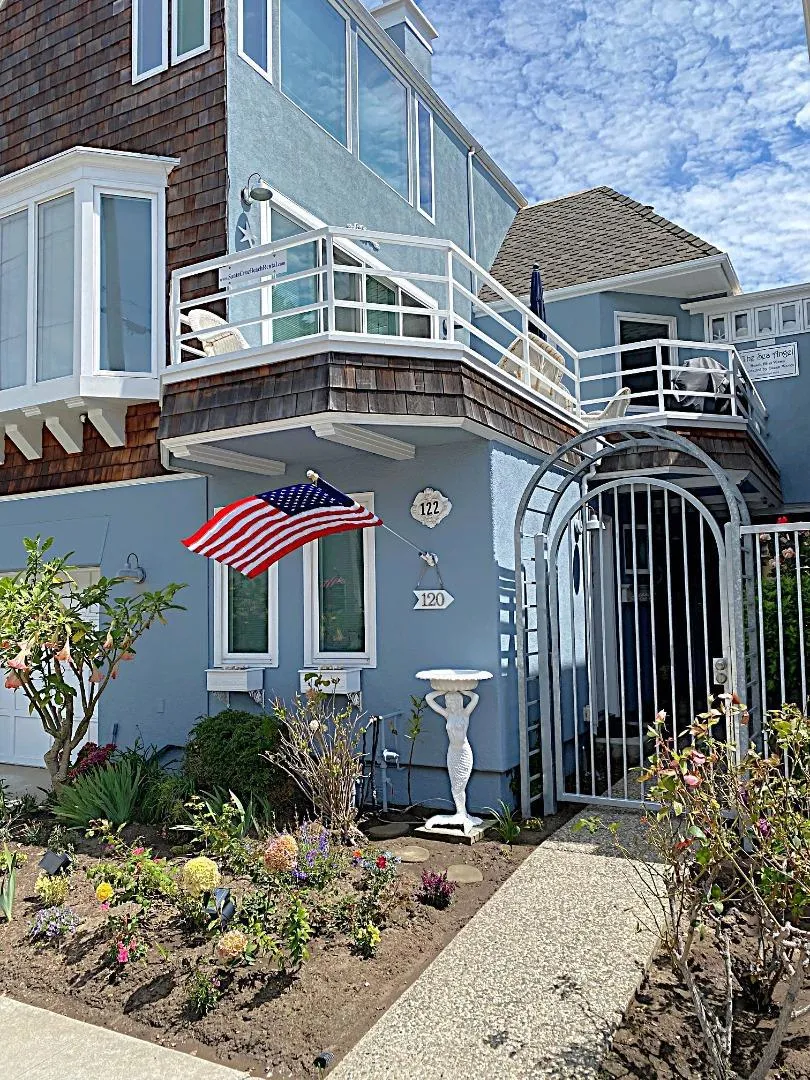 122 2nd Avenue Santa Cruz, CA 95062
