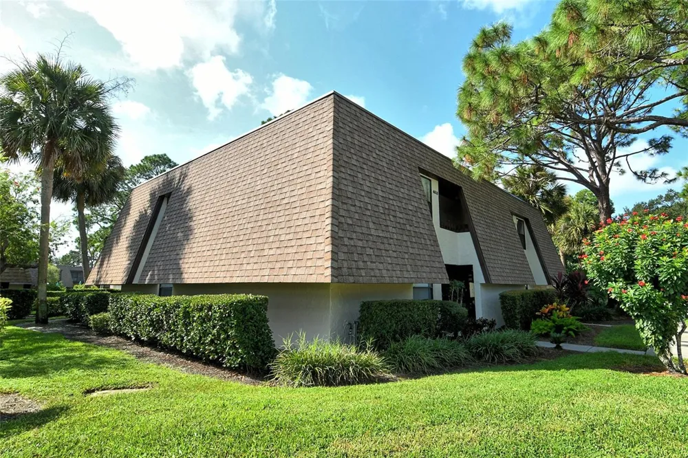 4616 RINGWOOD MEADOW #20 Sarasota, FL 34235