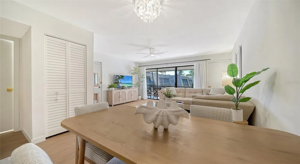 4616 RINGWOOD MEADOW #20 Sarasota, FL 34235