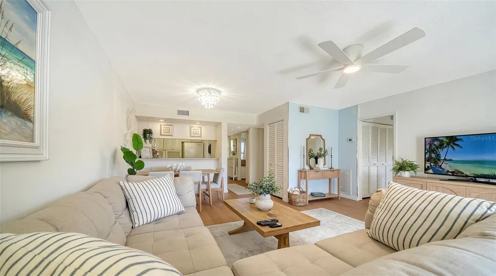 4616 RINGWOOD MEADOW #20 Sarasota, FL 34235