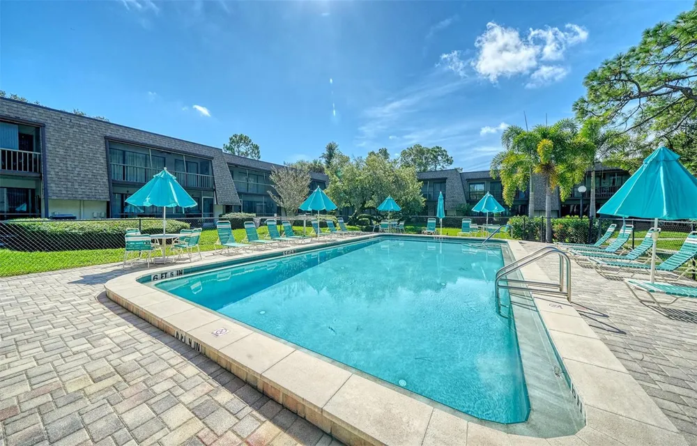 4616 RINGWOOD MEADOW #20 Sarasota, FL 34235