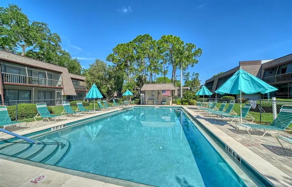 4616 RINGWOOD MEADOW #20 Sarasota, FL 34235