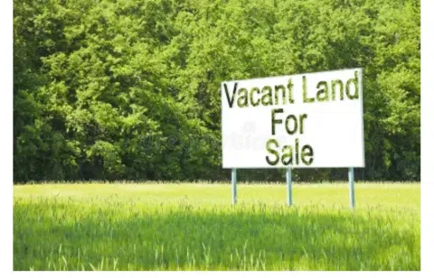 11204 E US Highway 62/82
