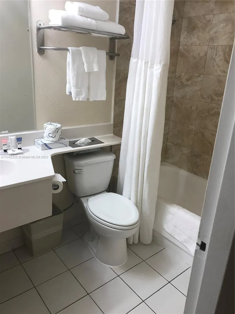 19201 Collins Ave #637 Sunny Isles Beach, FL 33160