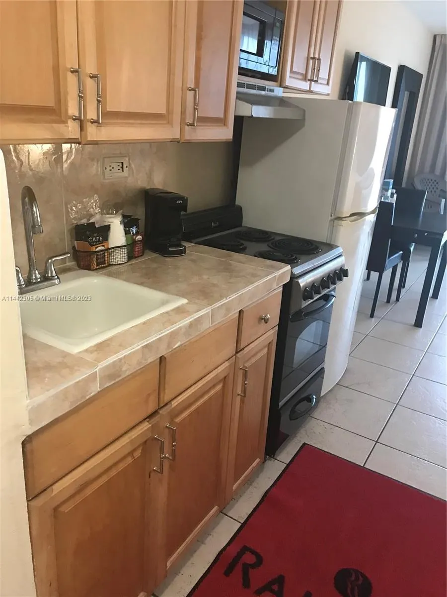 19201 Collins Ave #637 Sunny Isles Beach, FL 33160