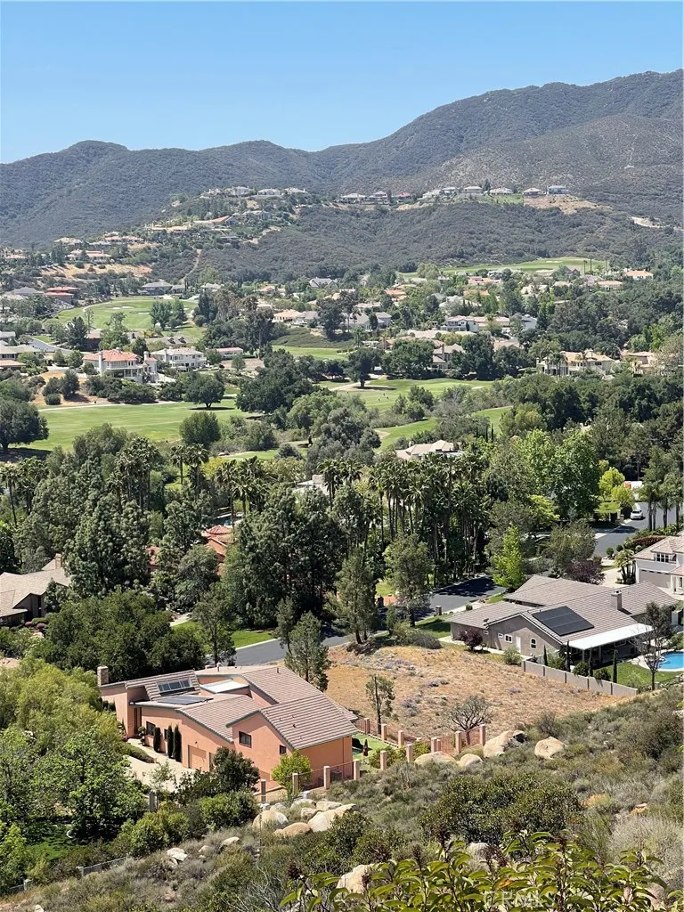 11 Via Vista Grande Murrieta, CA 92562