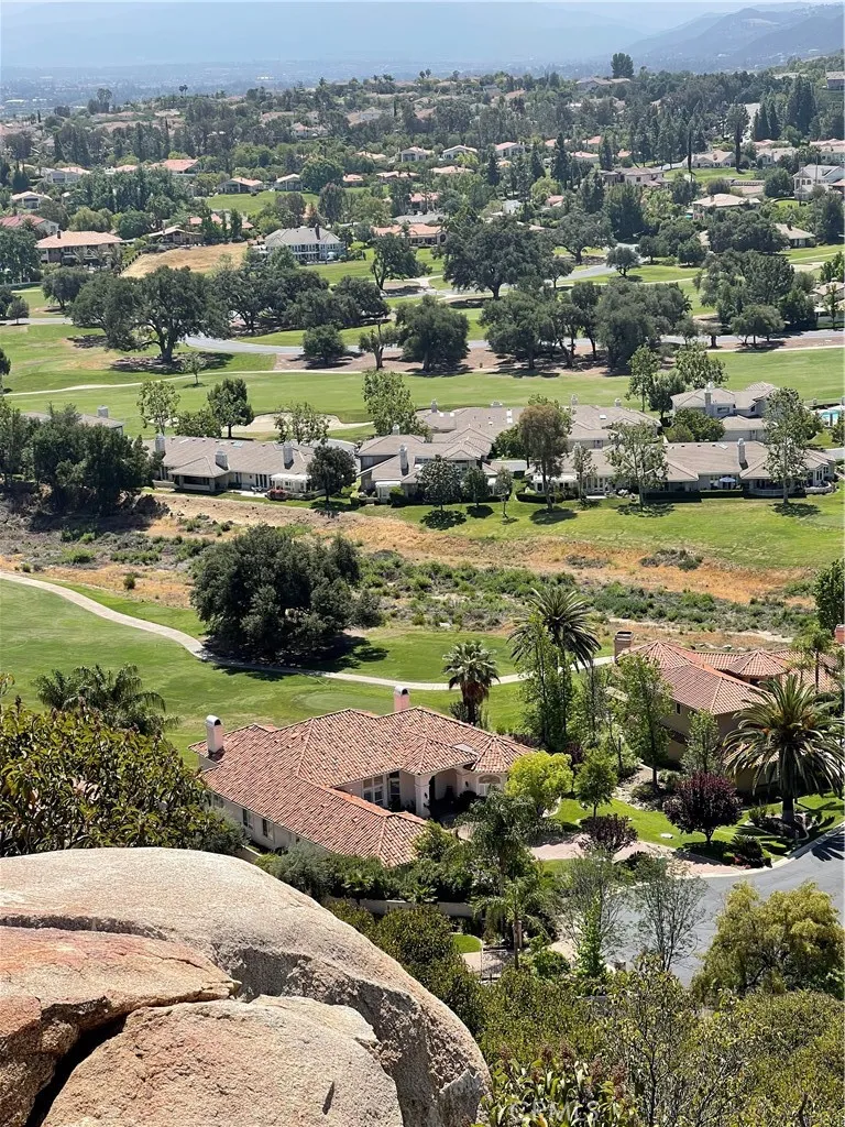 11 Via Vista Grande Murrieta, CA 92562