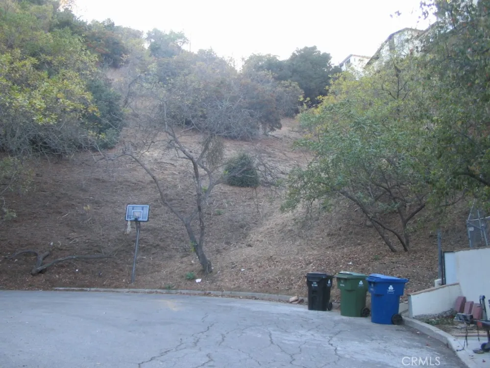3619 Goodland Studio City, CA 91604