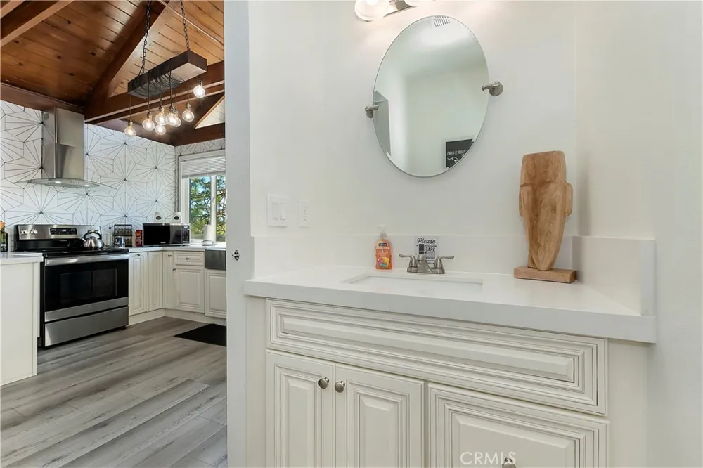 33026 Donner Lane Arrowbear, CA 92382