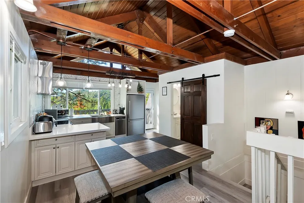33026 Donner Lane Arrowbear, CA 92382