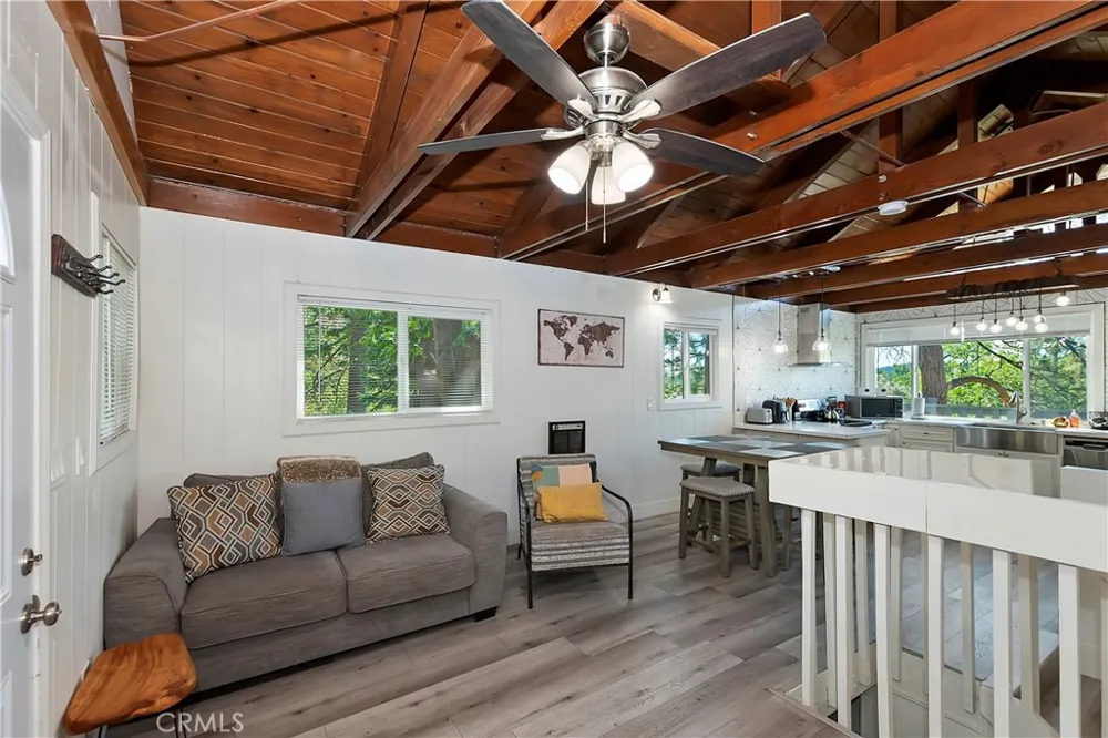 33026 Donner Lane Arrowbear, CA 92382
