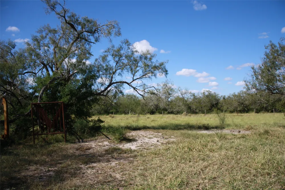 14135 County Road 1144 Sinton, TX 78387