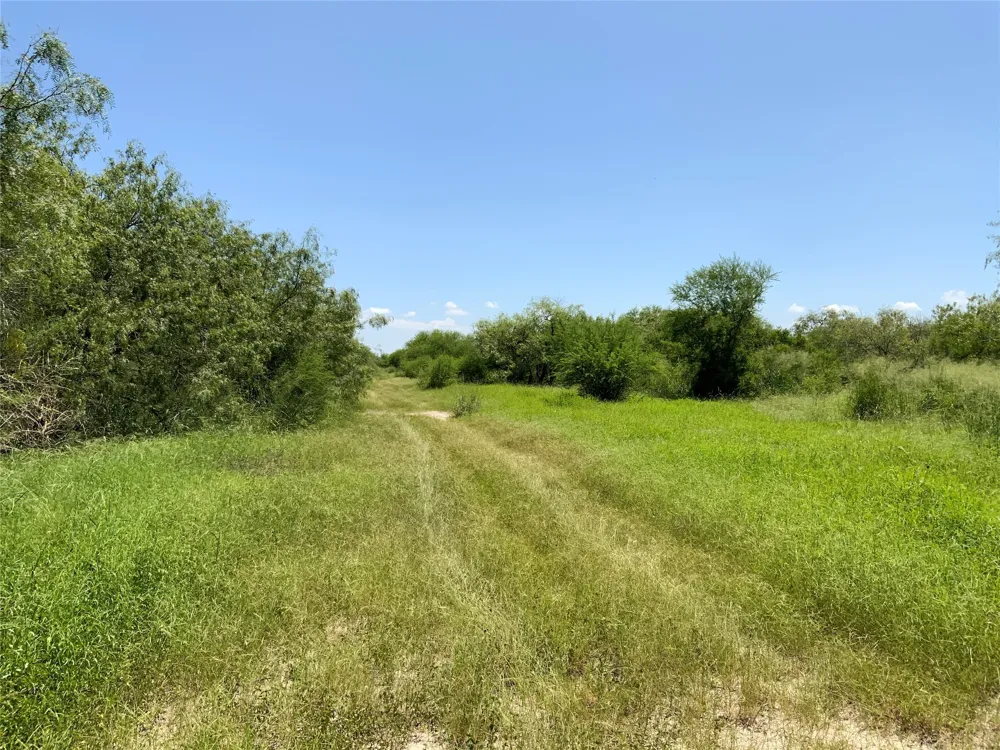 14135 County Road 1144 Sinton, TX 78387