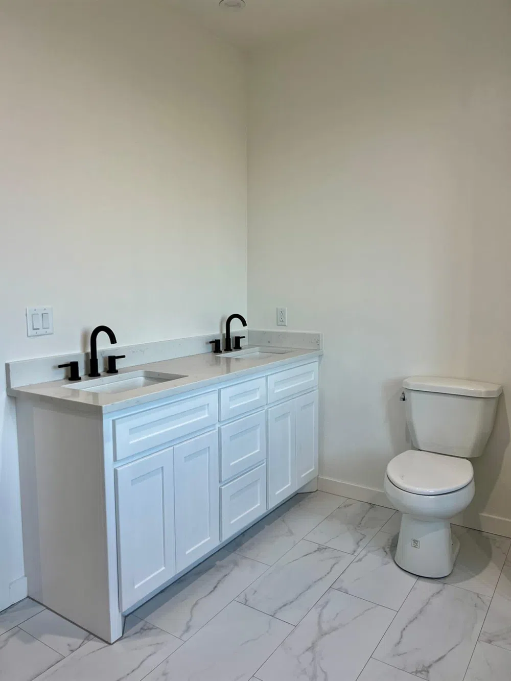 404 W 5th Denver City, TX 79323