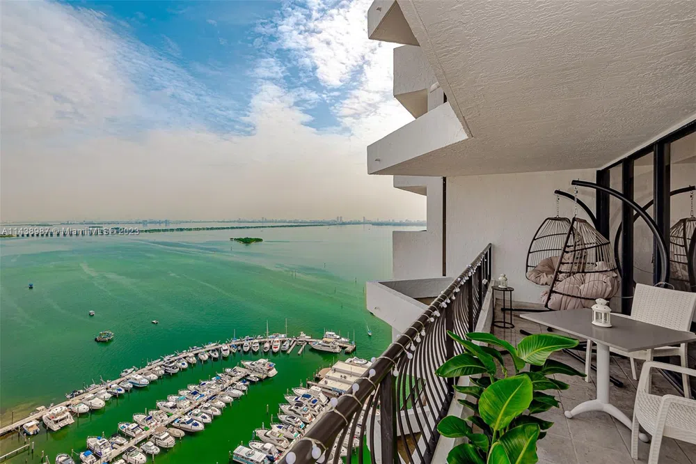 555 NE 15th St #32E Miami, FL 33132