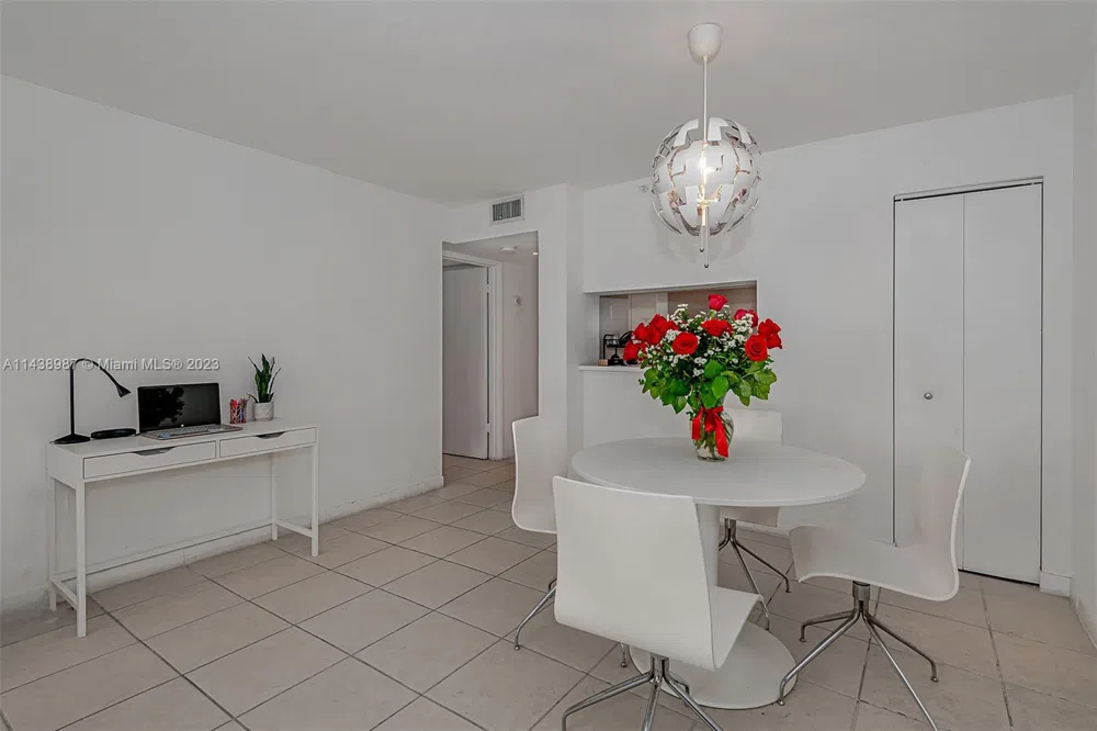 555 NE 15th St #32E Miami, FL 33132