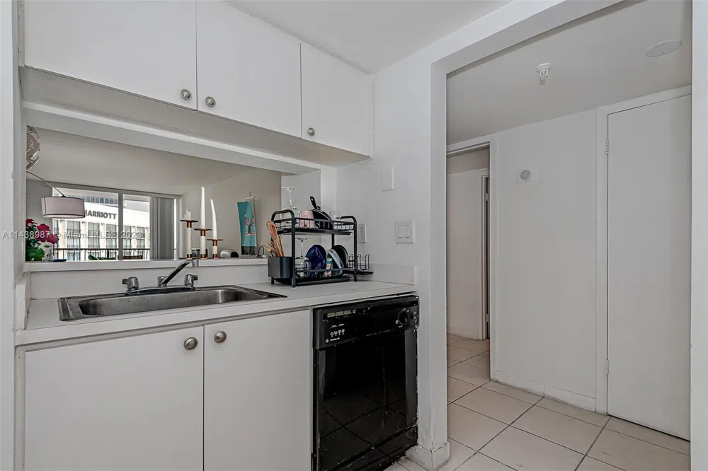 555 NE 15th St #32E Miami, FL 33132