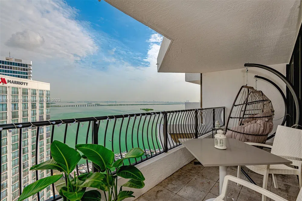 555 NE 15th St #32E Miami, FL 33132