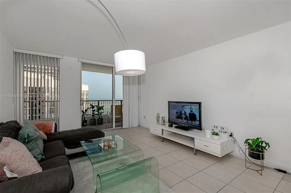555 NE 15th St #32E Miami, FL 33132