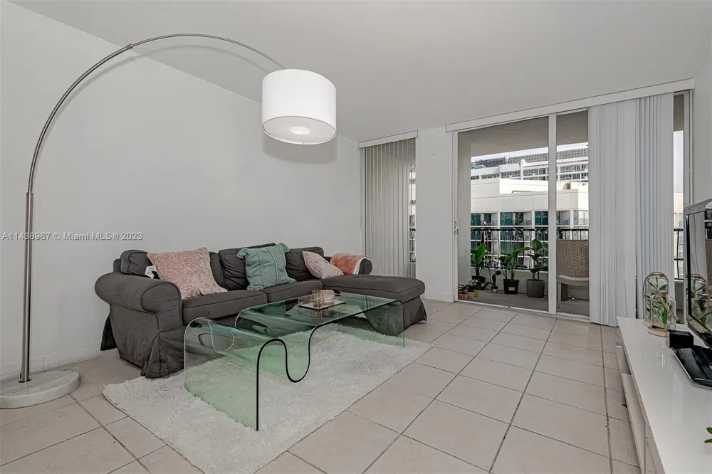 555 NE 15th St #32E Miami, FL 33132