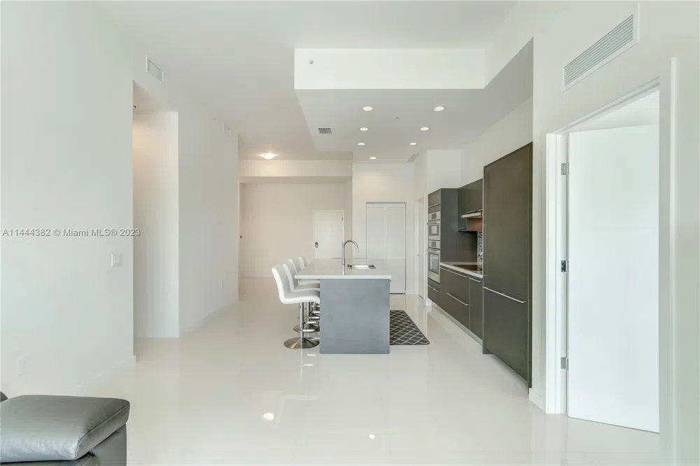 7825 NW 107th Ave #816 Doral, FL 33178