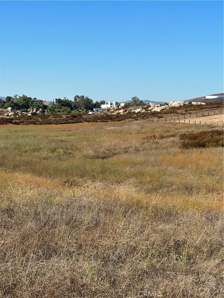 48 Mazoe Street Winchester, CA 92596