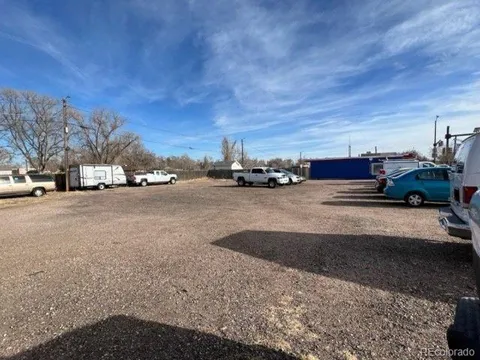 408 Santa Fe Avenue