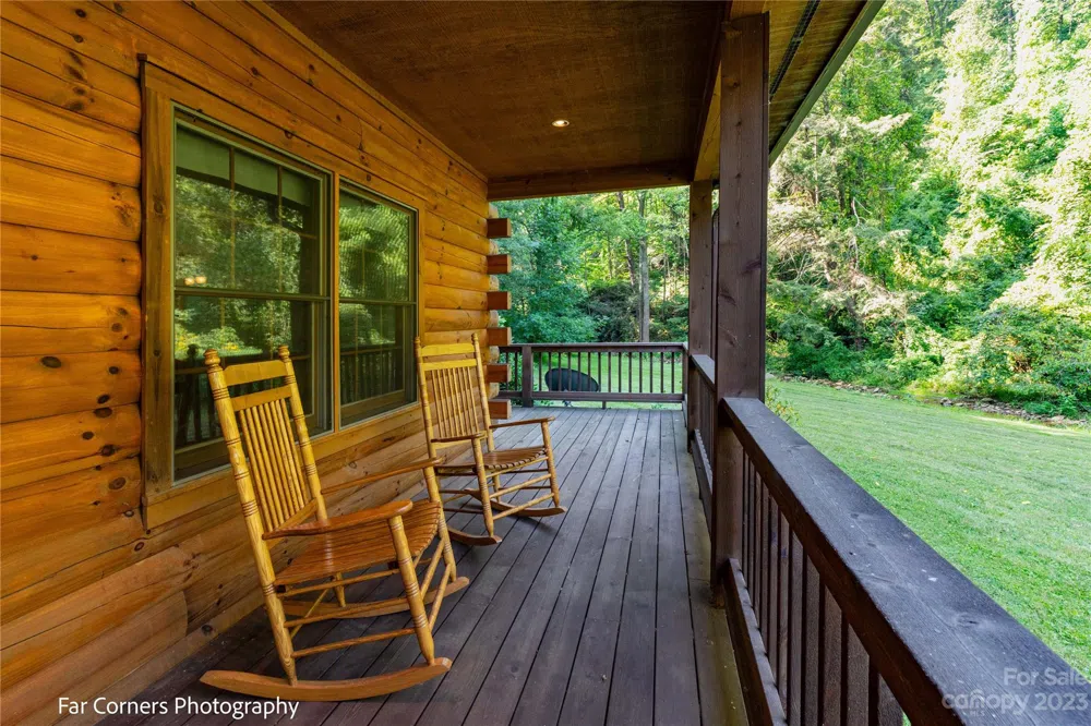 228 Chestnut Mountain Road Canton, NC 28716