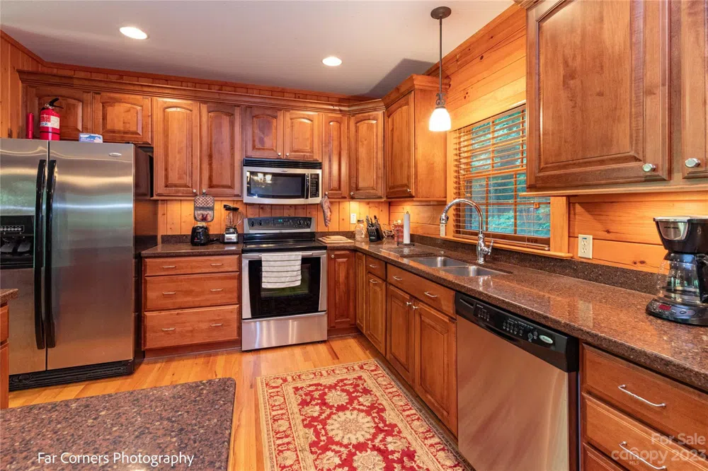 228 Chestnut Mountain Road Canton, NC 28716