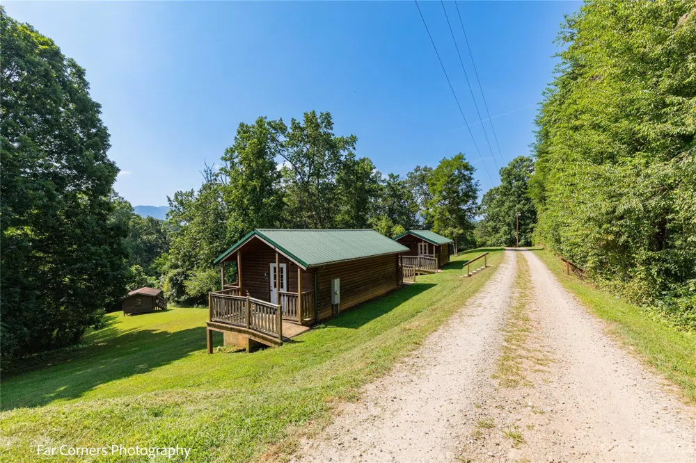 228 Chestnut Mountain Road Canton, NC 28716