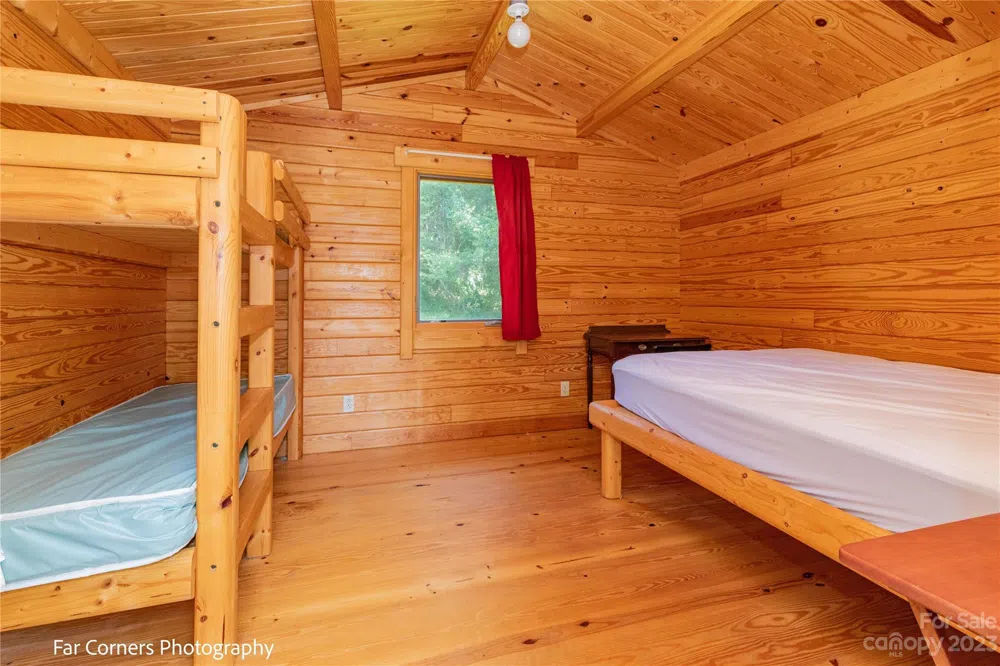 228 Chestnut Mountain Road Canton, NC 28716