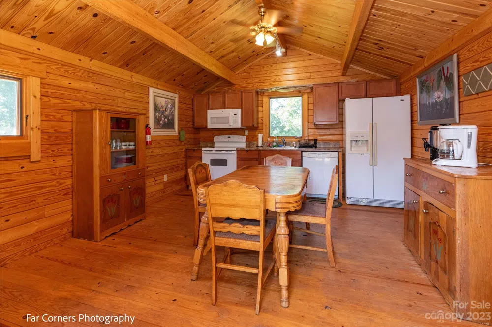 228 Chestnut Mountain Road Canton, NC 28716