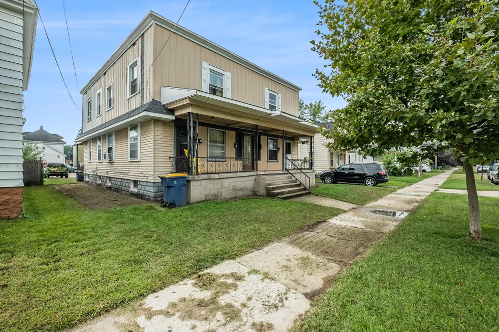914 Courtney Street NW Grand Rapids, MI 49504
