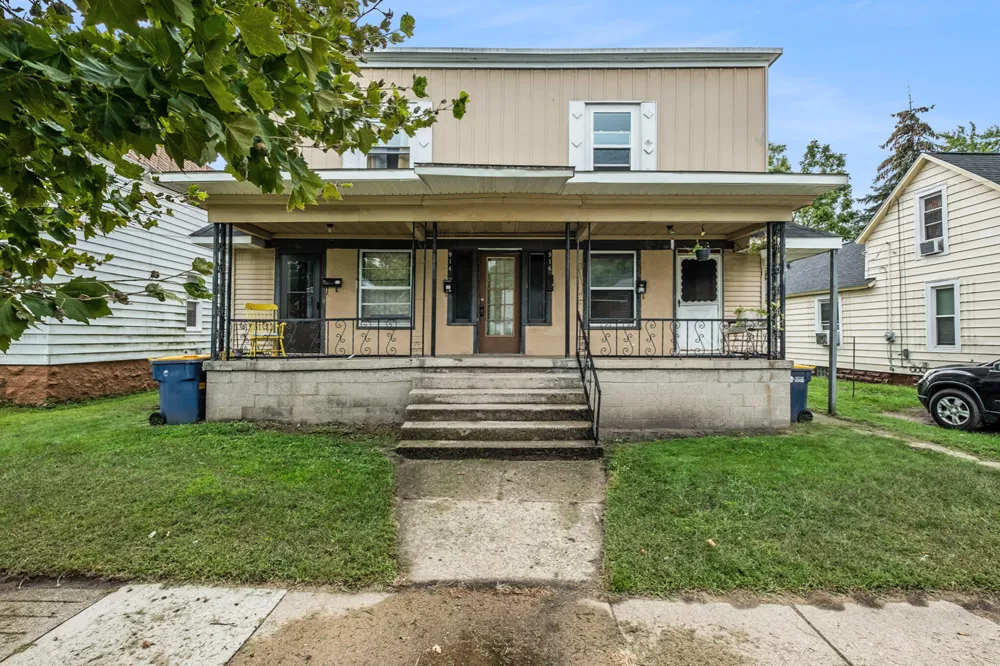 914 Courtney Street NW Grand Rapids, MI 49504