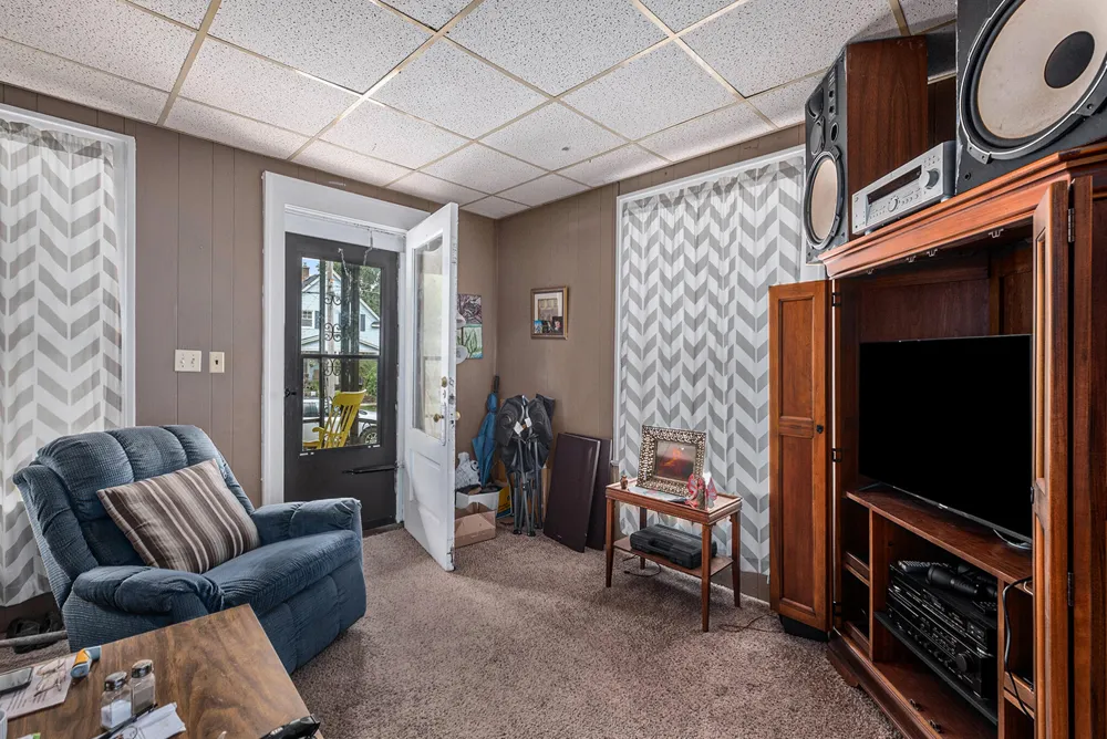 914 Courtney Street NW Grand Rapids, MI 49504