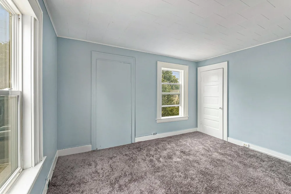 914 Courtney Street NW Grand Rapids, MI 49504