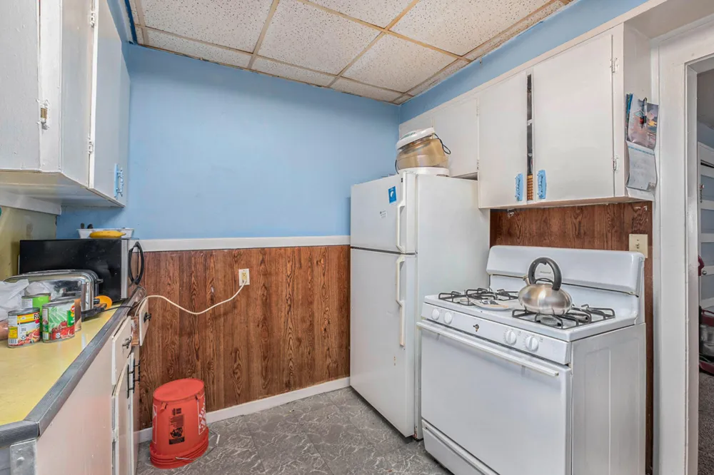 914 Courtney Street NW Grand Rapids, MI 49504