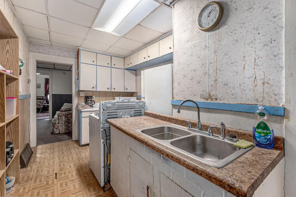 914 Courtney Street NW Grand Rapids, MI 49504