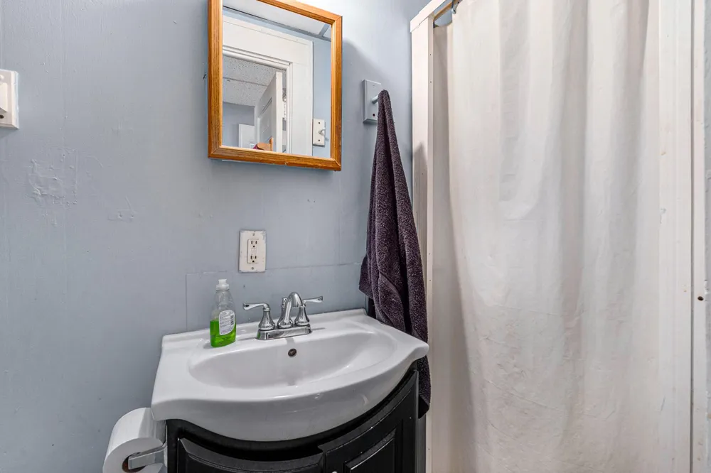 914 Courtney Street NW Grand Rapids, MI 49504