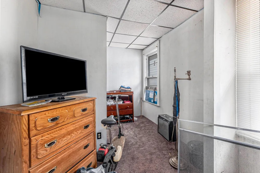 914 Courtney Street NW Grand Rapids, MI 49504