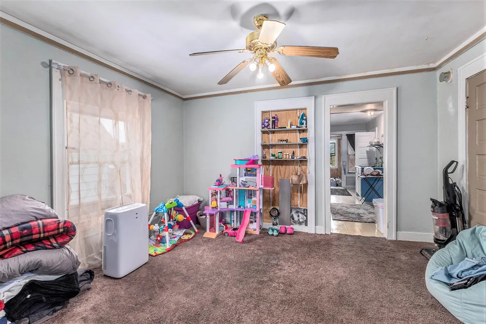 914 Courtney Street NW Grand Rapids, MI 49504