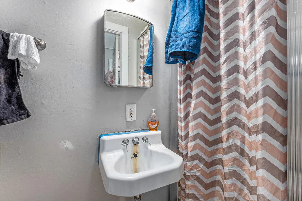 914 Courtney Street NW Grand Rapids, MI 49504