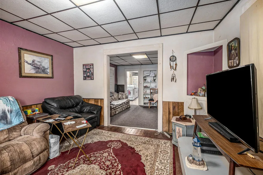 914 Courtney Street NW Grand Rapids, MI 49504