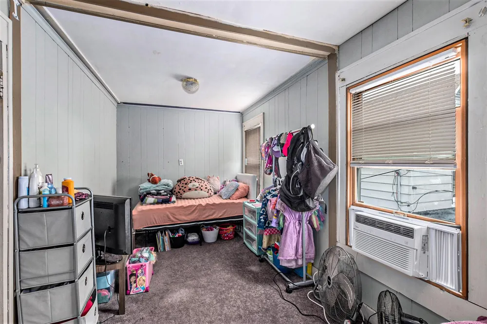 914 Courtney Street NW Grand Rapids, MI 49504