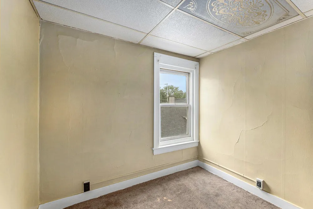 914 Courtney Street NW Grand Rapids, MI 49504